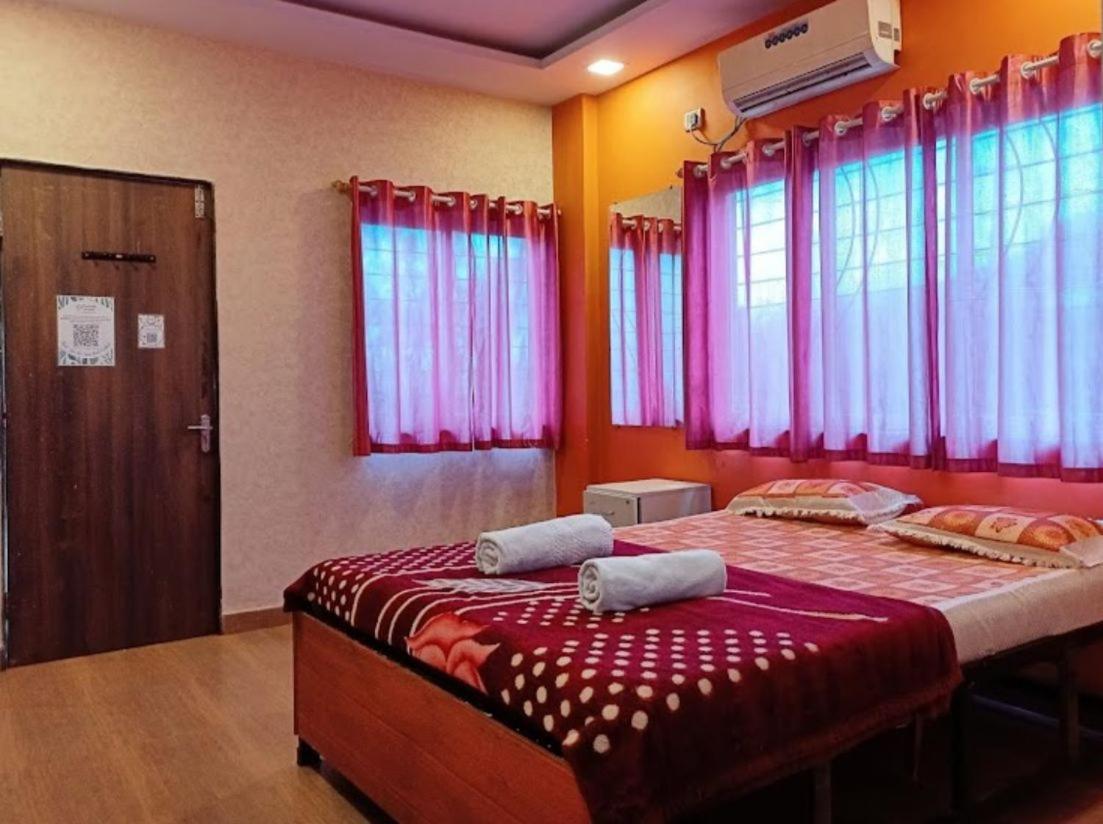 Strawberry Vacations Villa Panchgani Exterior foto